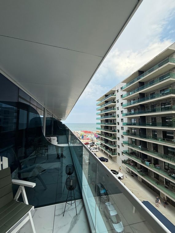 Cazare Mamaia Nord cu parcare – Alexander Studio White Titanic, balcon & terasă
