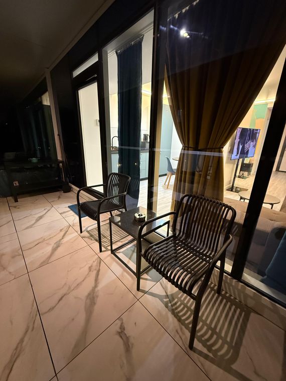 Apartament White Titanic Mamaia Nord – Mirami Studio White Titanic, balcon & terasă