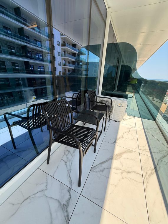 White Titanic Mamaia apartament 2 camere – Mirami Studio White Titanic, balcon & terasă