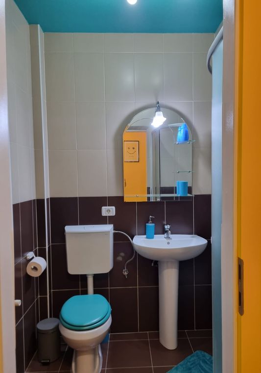 Cazare regim hotelier Suceava centru – Smile Studio Suceava, baie