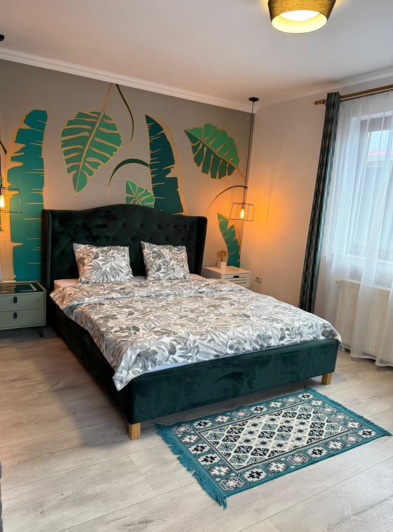 Dormitor cu pat queen de 160 cm — Best Apartment Scheia